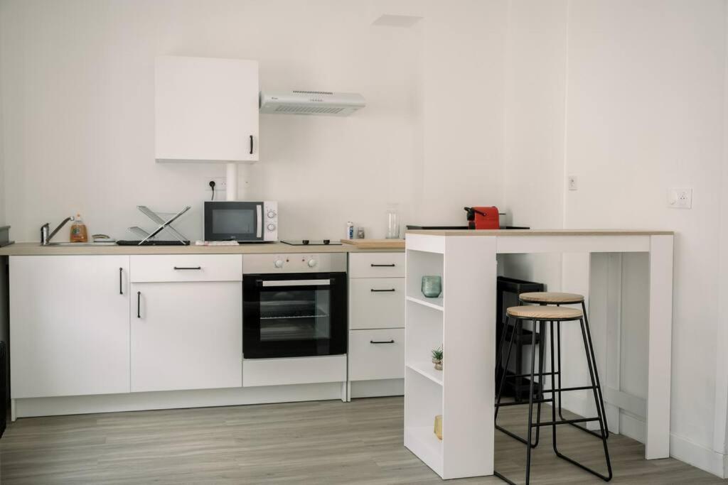 Le Studio Mejane 2 Apartment Espalion Exterior photo